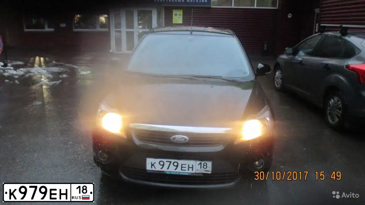 Фото автомобиля FORD FOCUS, 2008 — госномер К979ЕН18. Цвет: ЧЕРНЫЙ