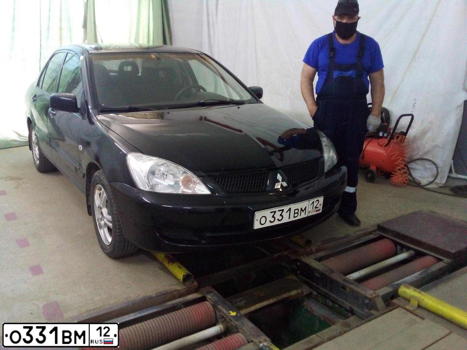 Фото автомобиля MITSUBISHI LANCER, 2006 — госномер К020РС164. Цвет: ЧЕРНЫЙ