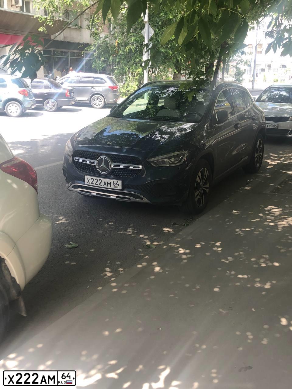 Фото автомобиля OPEL CORSA, 2010 — госномер Х222АМ64. Цвет: Белый