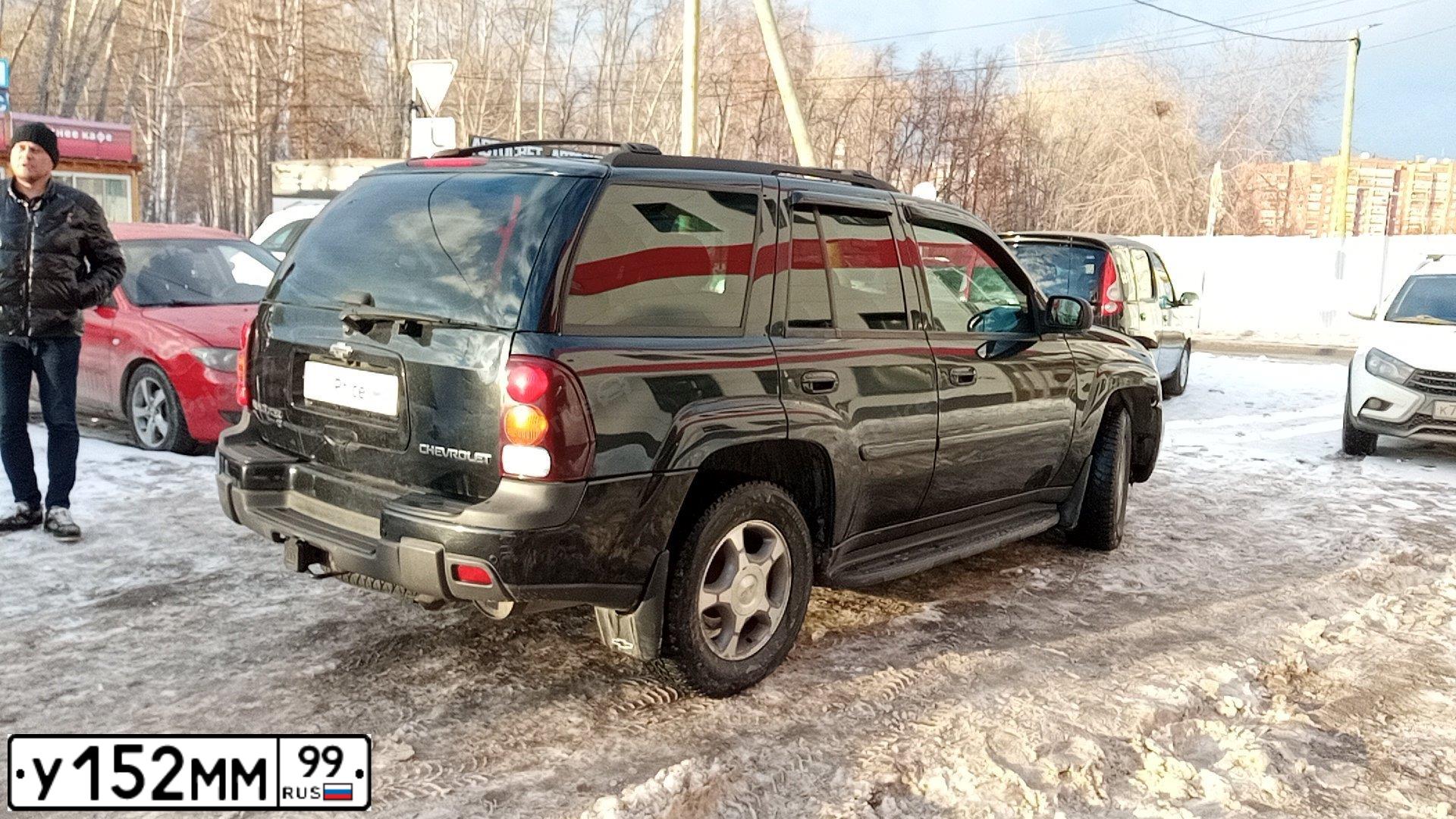 Фото автомобиля CHEVROLET TRAILBLAZER, 2008 — госномер А477ХЕ777. Цвет: СЕРЫЙ ТЕМНЫЙ