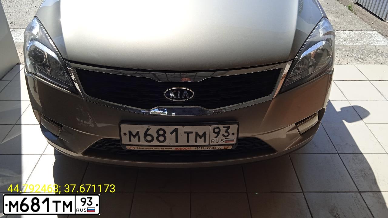 Фото автомобиля KIA CEE'D, 2010 — госномер М681ТМ93. Цвет: СЕРЕБРИСТЫЙ