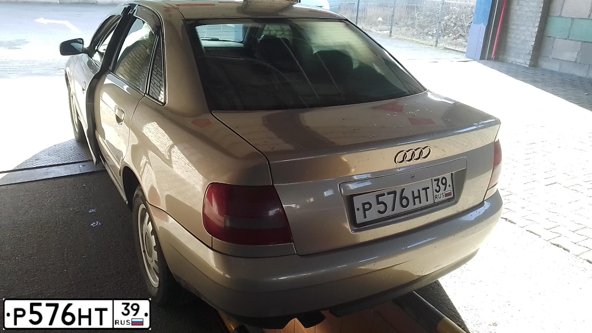 Фото автомобиля AUDI A4, 2000 — госномер А869АТ197. Цвет: БЕЖЕВЫЙ