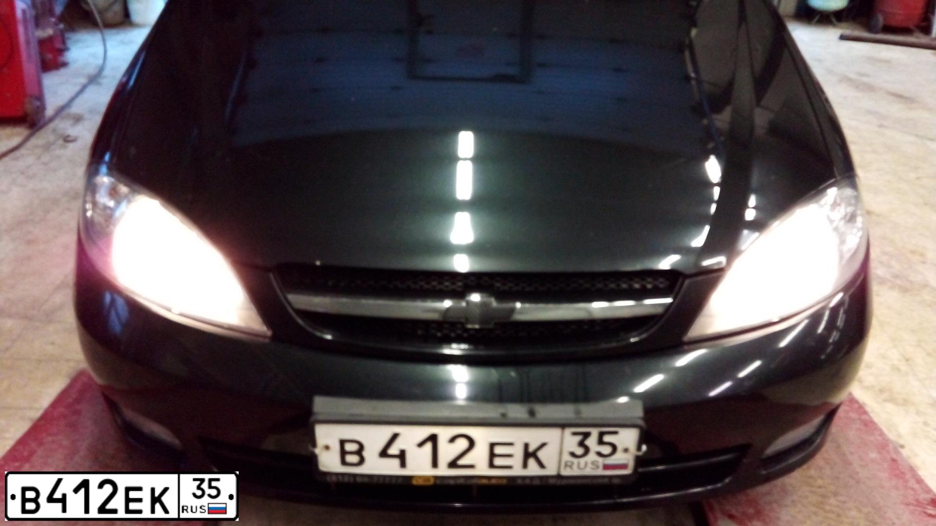 Фото автомобиля CHEVROLET LACETTI, 2010 — госномер М855КО198. Цвет: ЧЕРНЫЙ