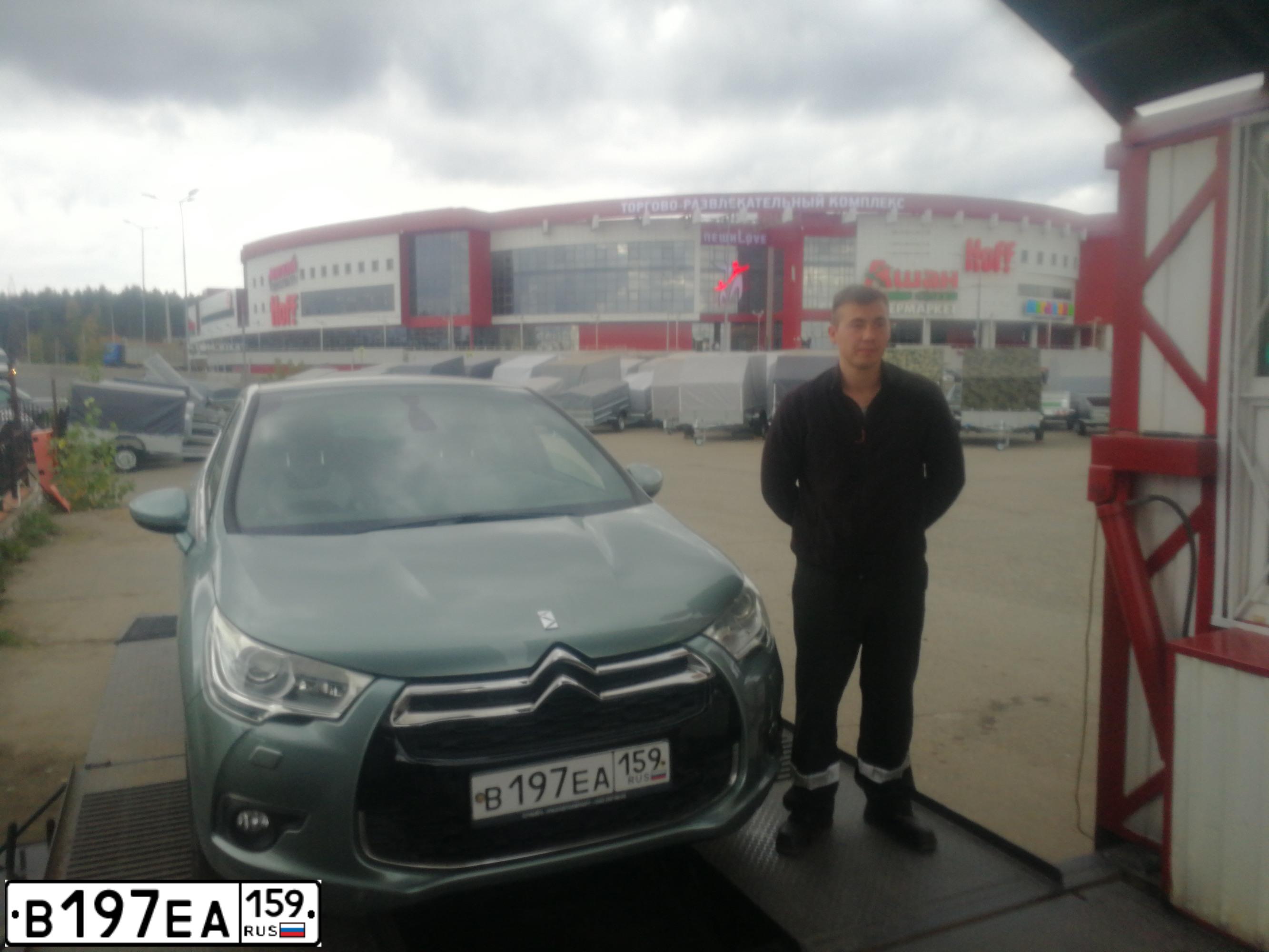 Фото автомобиля CITROEN DS4, 2012 — госномер В197ЕА159