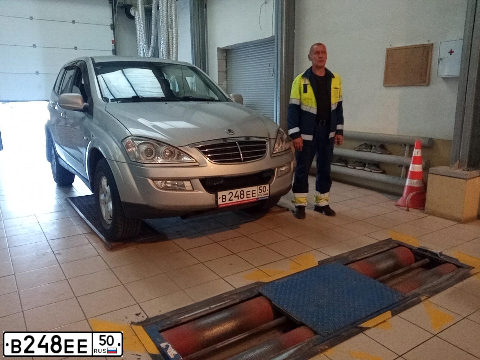 Фото автомобиля CHEVROLET CRUZE, 2013 — госномер М015ОН799. Цвет: СЕРЕБРИСТЫЙ МЕТАЛЛИК