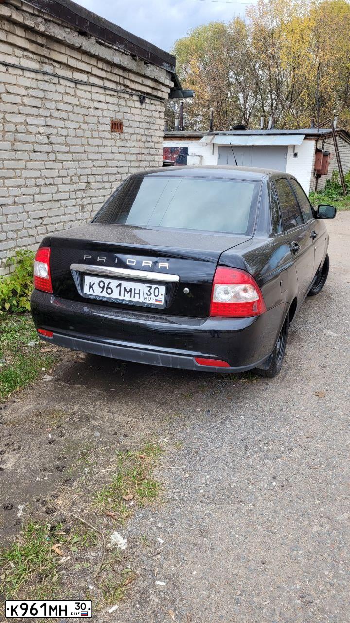 Фото автомобиля LADA 2170 PRIORA, 2012 — госномер Х883АТ550. Цвет: Сине-Черный