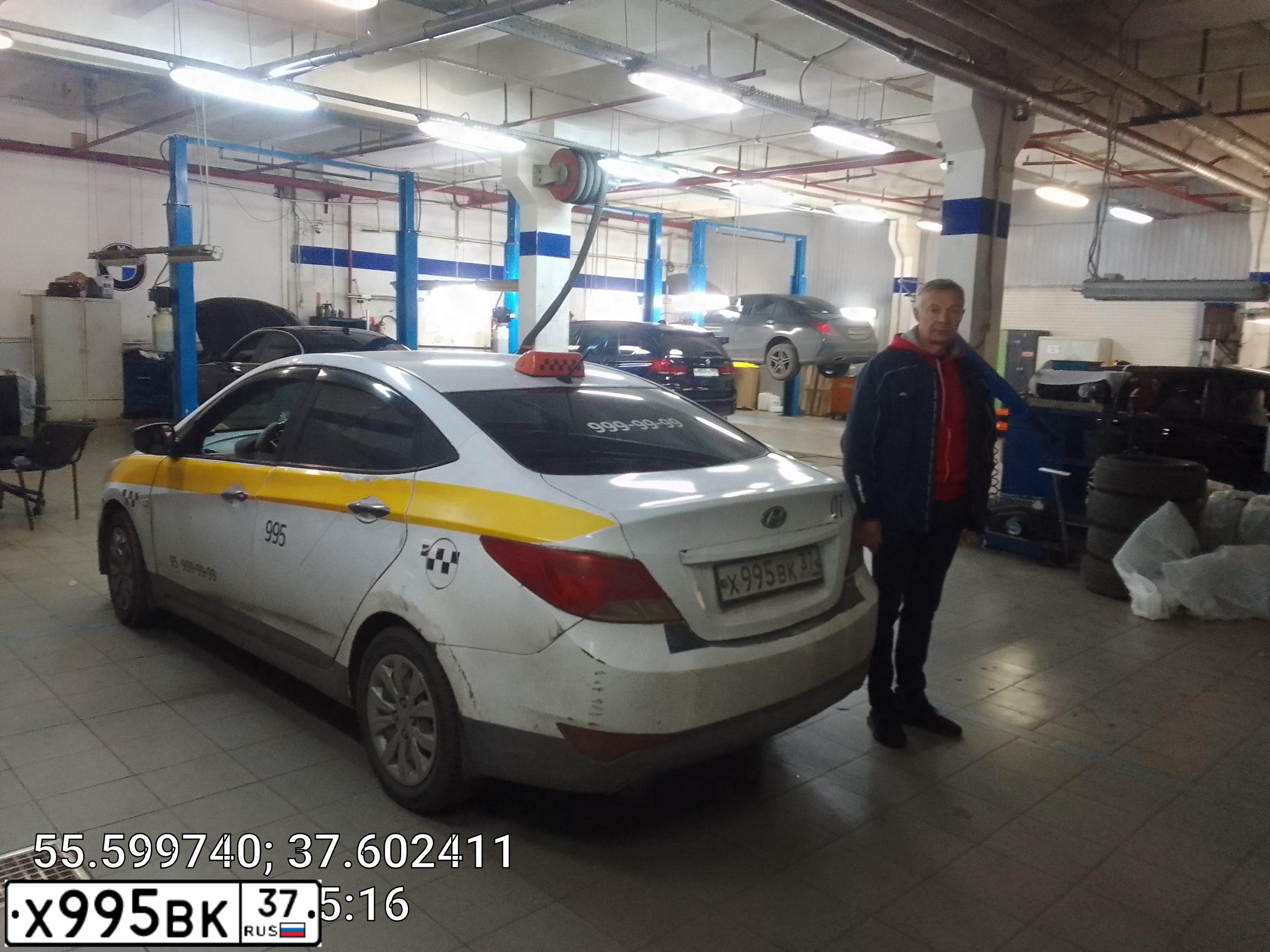 Фото автомобиля HYUNDAI SOLARIS, 2016 — госномер Х995ВК37. Цвет: БЕЛЫЙ-ЖЕЛТЫЙ-СЕРЫЙ