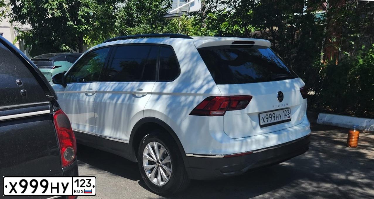 Фото автомобиля VOLKSWAGEN JETTA, 2013 — госномер О667КО180. Цвет: БЕЛЫЙ