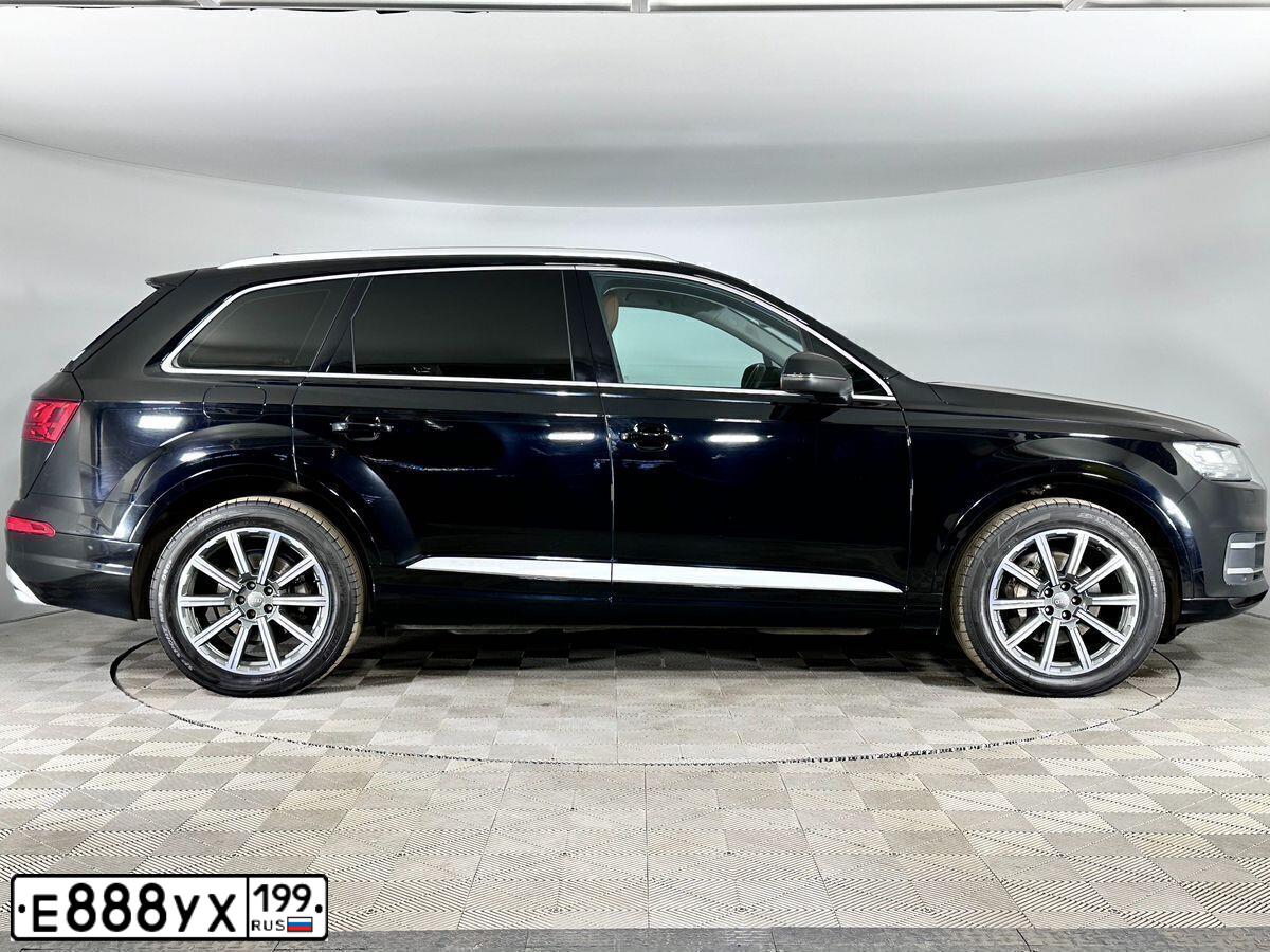 Фото автомобиля AUDI Q7, 2010 — госномер Е888УХ199. Цвет: ЧЕРНЫЙ