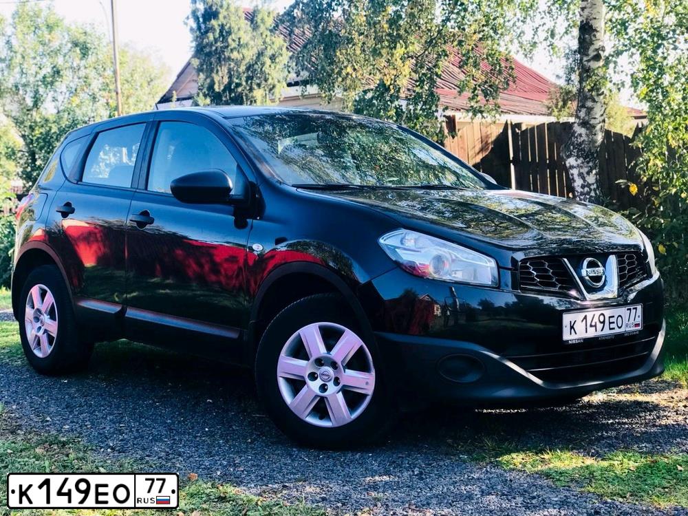 Фото автомобиля NISSAN QASHQAI, 2012 — госномер Р996ЕН136. Цвет: ЧЕРНЫЙ