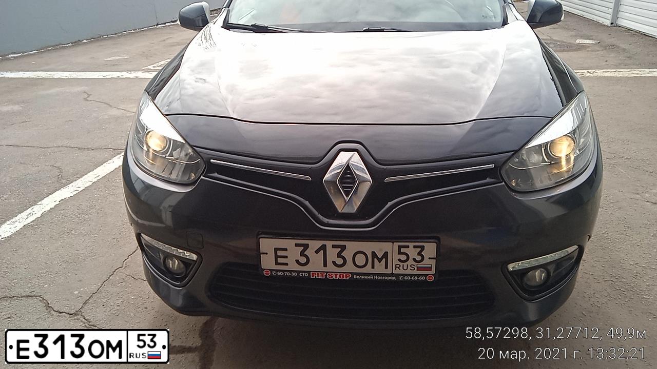 Фото автомобиля RENAULT FLUENCE, 2014 — госномер Е313ОМ53. Цвет: ЧЕРНЫЙ