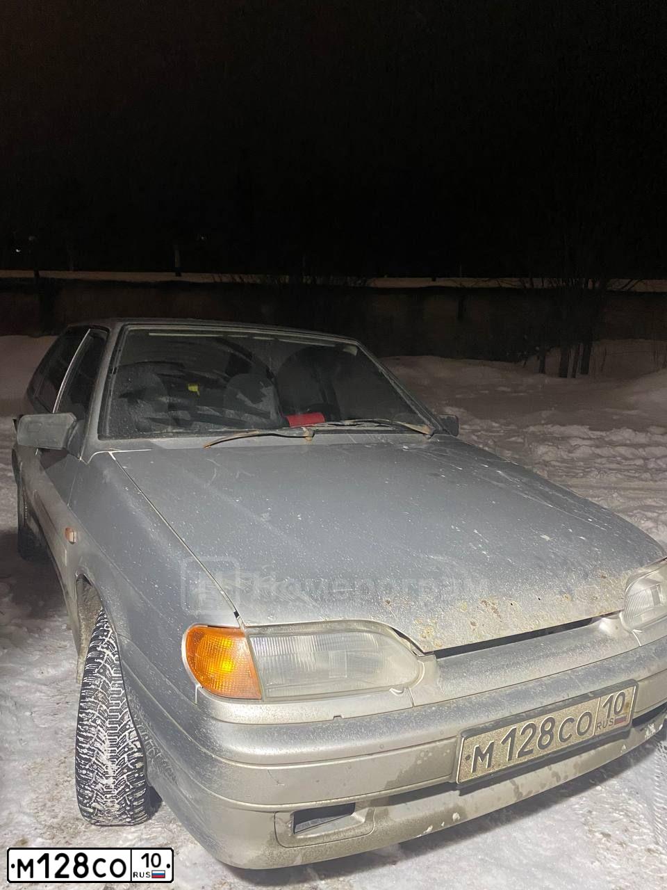 Фото автомобиля LADA 2114 SAMARA, 2008 — госномер М128СО10. Цвет: СЕРЕБРИСТЫЙ