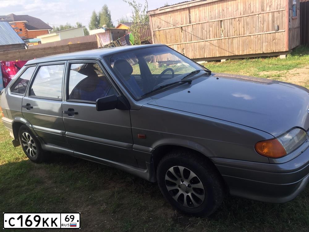 Фото автомобиля LADA 2114 SAMARA, 2005 — госномер Е832ТВ750. Цвет: средний серо-зеленый металлик