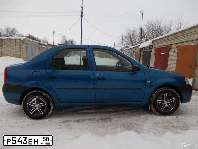 Фото автомобиля RENAULT LOGAN, 2006 — госномер Е058ХЕ58. Цвет: СИНИЙ МЕТАЛЛИК