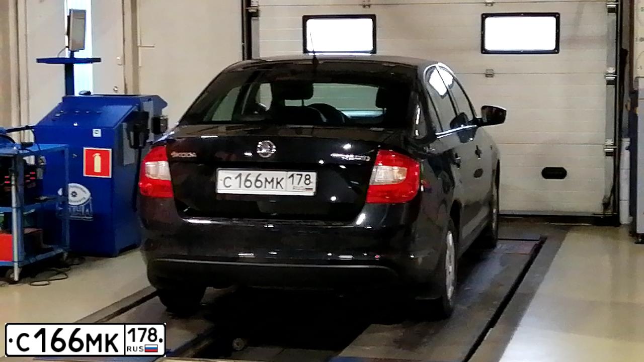 Фото автомобиля SKODA RAPID, 2014 — госномер С166МК178. Цвет: ЧЕРНЫЙ