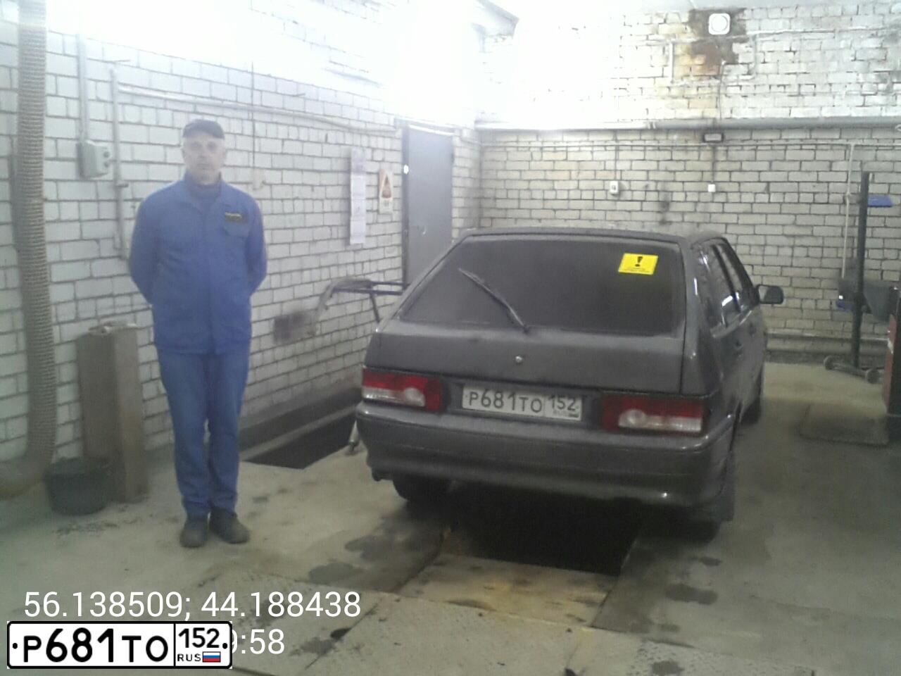 Фото автомобиля LADA 2114 SAMARA, 2006 — госномер Р681ТО152. Цвет: Темно-зеленый