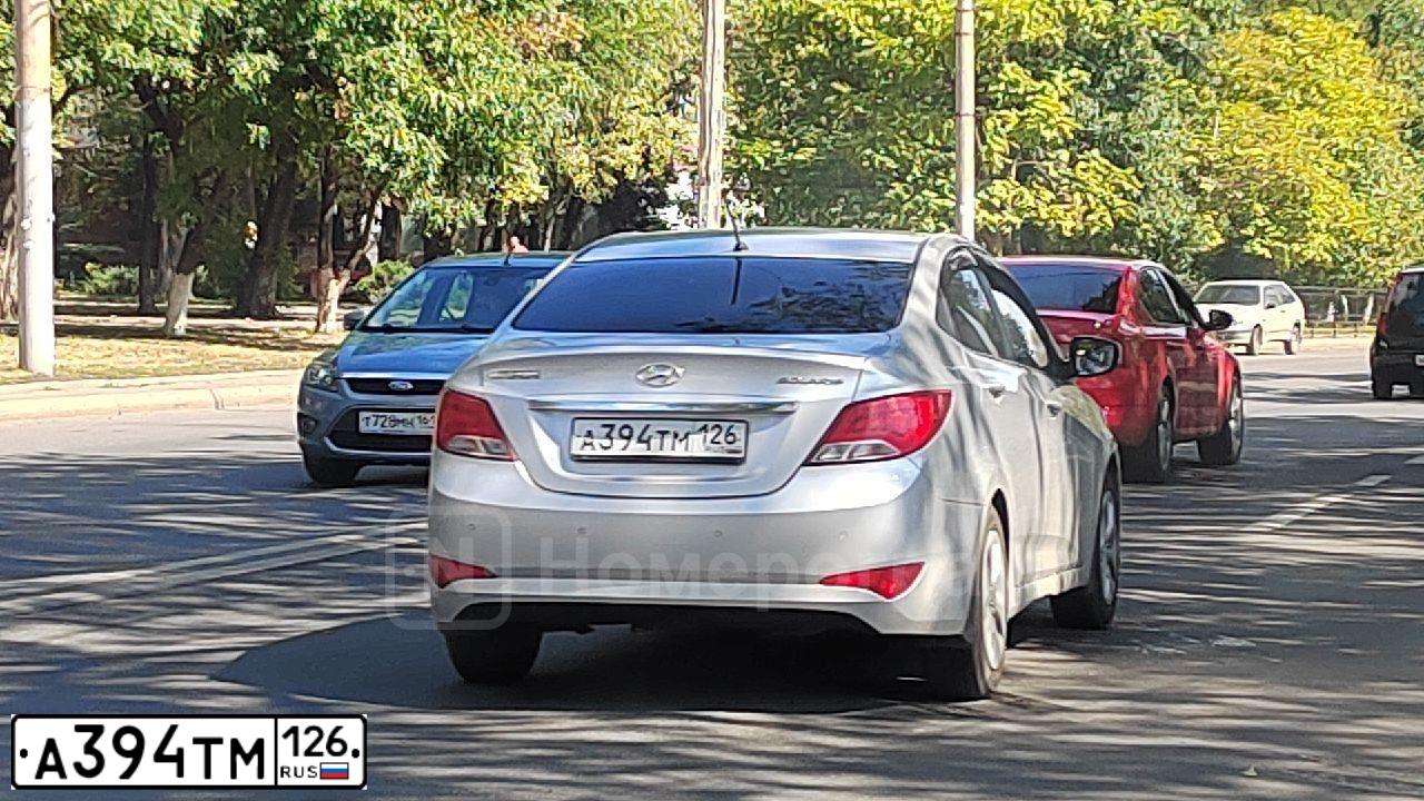 Фото автомобиля HYUNDAI SOLARIS, 2015 — госномер А394ТМ126. Цвет: СЕРЕБРИСТЫЙ