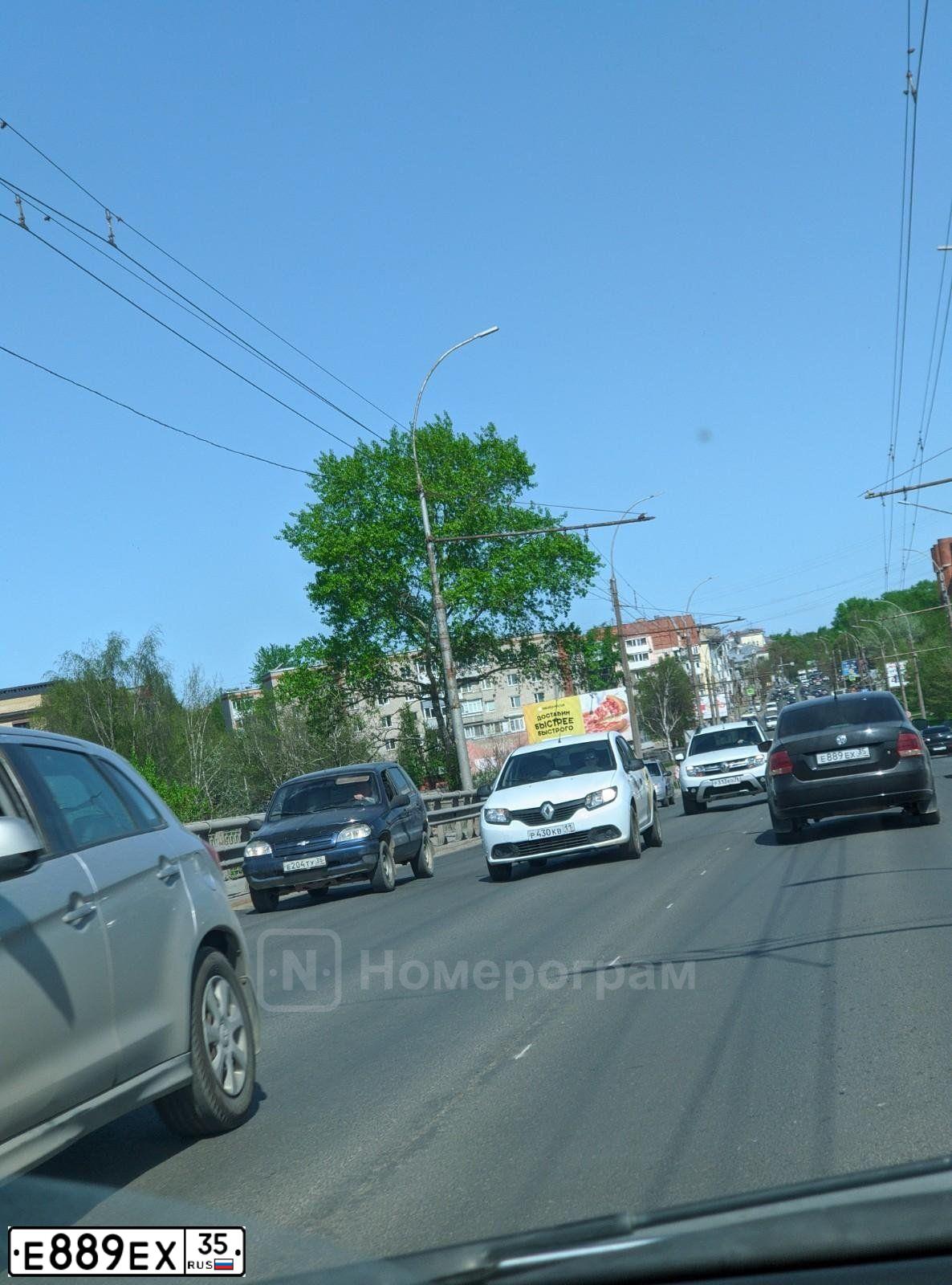 Фото автомобиля VOLKSWAGEN POLO, 2013 — госномер Е889ЕХ35. Цвет: ЧЕРНЫЙ