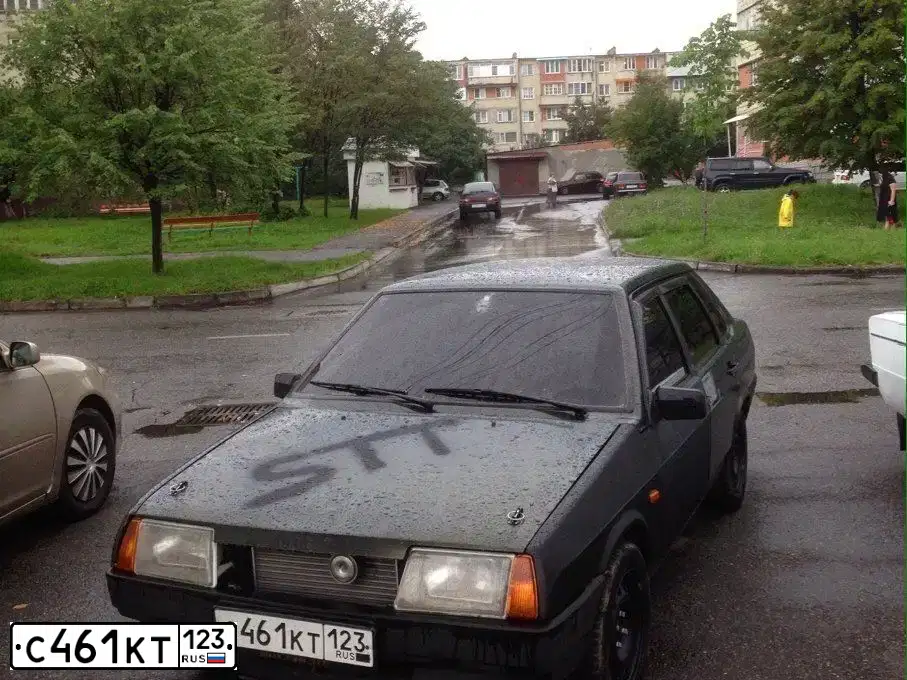 Фото автомобиля LADA 2109 SAMARA, 2004 — госномер М617КН161. Цвет: ЗОЛОТИСТЫЙ ТЕМНО-ЗЕЛЕНЫЙ