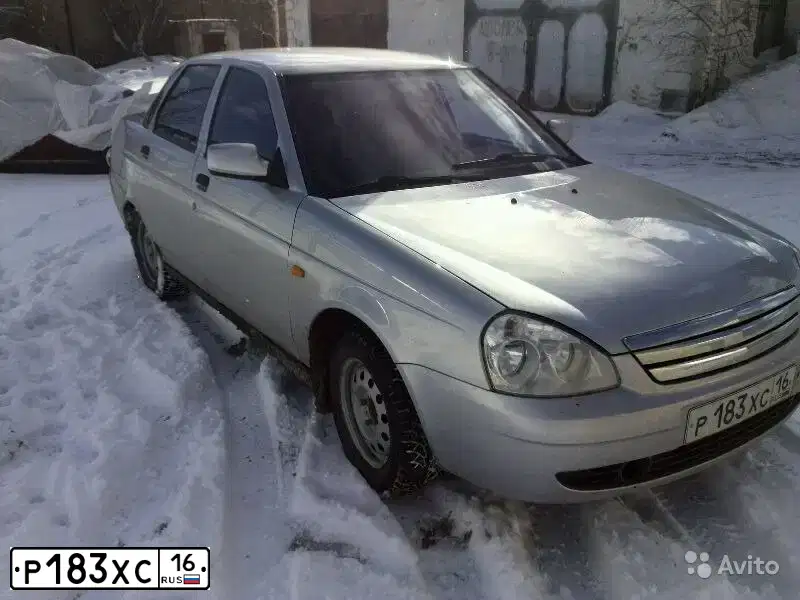 Фото автомобиля LADA 2170 PRIORA, 2009 — госномер Е629ХК21. Цвет: СВЕТЛО-СЕРЕБРИСТЫЙ МЕТАЛЛ