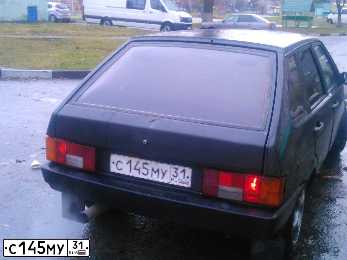 Фото автомобиля LADA 2109 SAMARA, 1997 — госномер С145МУ31. Цвет: ЧЕРНЫЙ