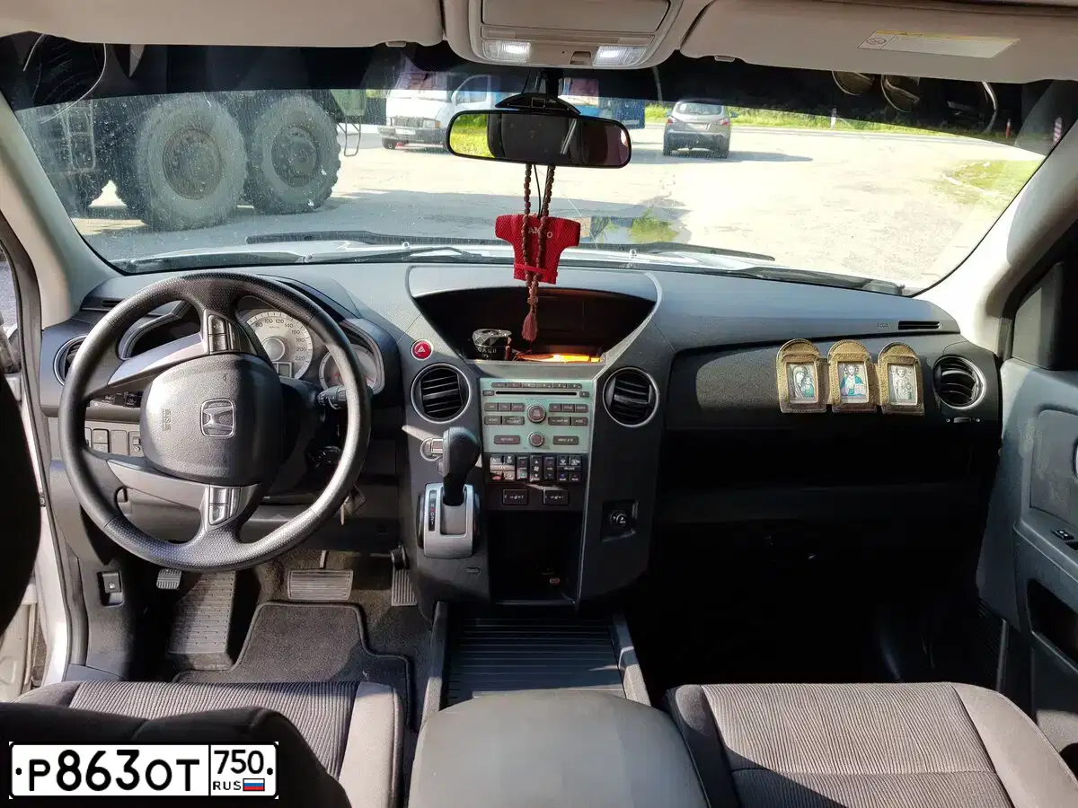 Фото автомобиля HONDA PILOT, 2008 — госномер К219АТ797. Цвет: Серебристый