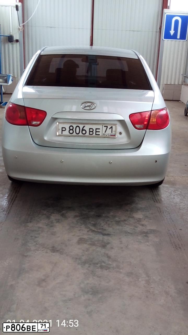 Фото автомобиля HYUNDAI ELANTRA, 2008 — госномер Х966ЕУ71. Цвет: Серебристый