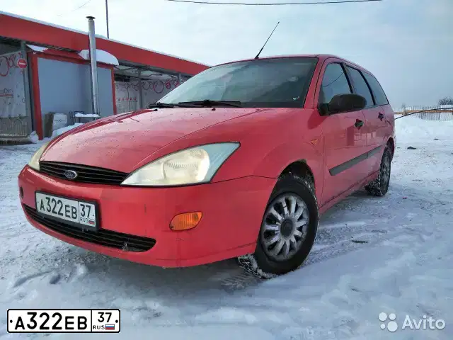 Фото автомобиля FORD FOCUS, 1999 — госномер А322ЕВ37. Цвет: Красный