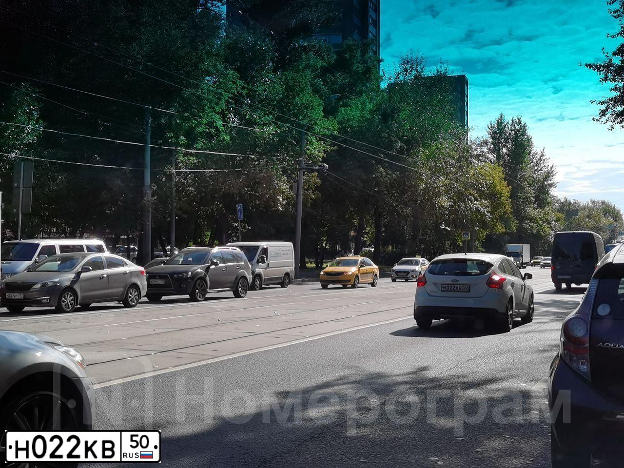 Фото автомобиля FORD FOCUS, 2005 — госномер В749ВЕ977