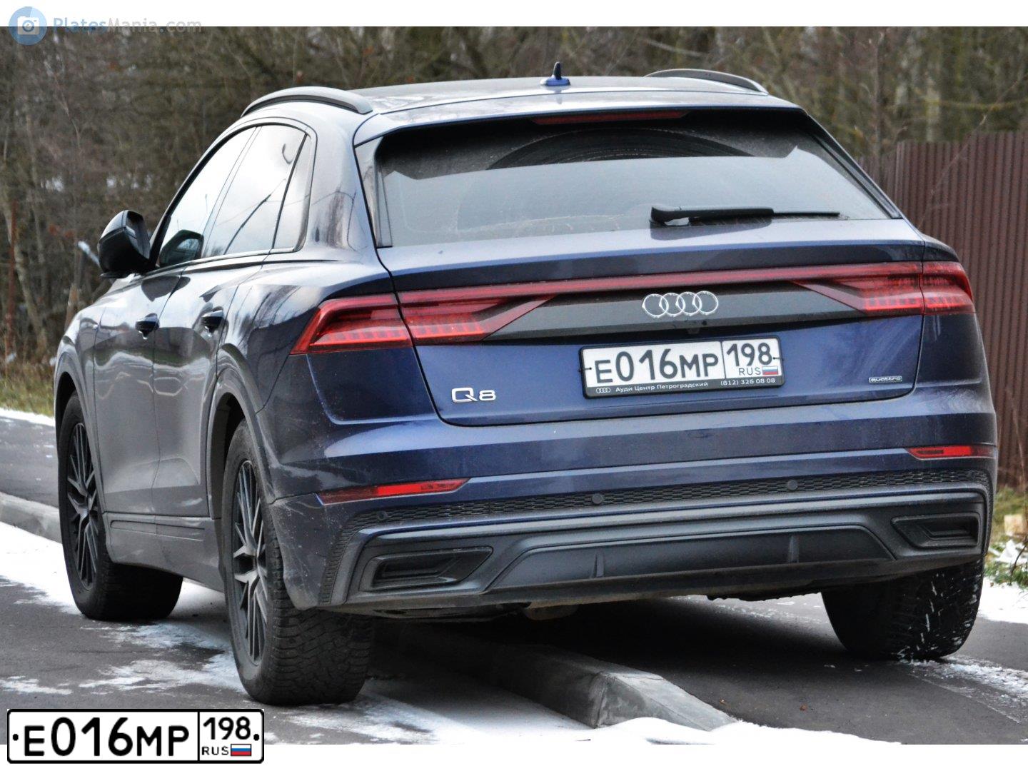 Фото автомобиля AUDI Q8, 2019 — госномер Е016МР198. Цвет: синий