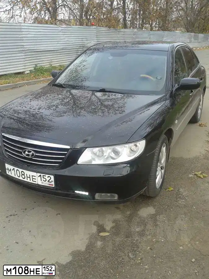 Фото автомобиля HYUNDAI GRANDEUR, 2007 — госномер С808УХ33. Цвет: ЧЕРНЫЙ