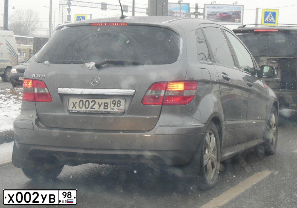 Фото автомобиля MERCEDES GLK-KLASSE, 2008 — госномер В343КУ147. Цвет: СЕРЫЙ