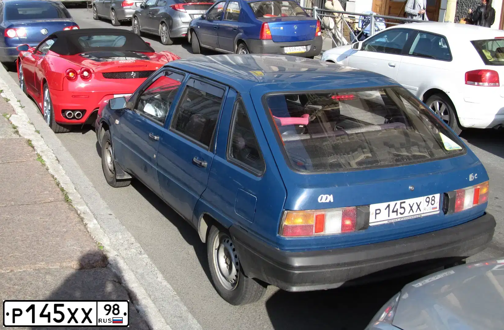 Фото автомобиля IZH 2126, 2004 — госномер Н478АВ48