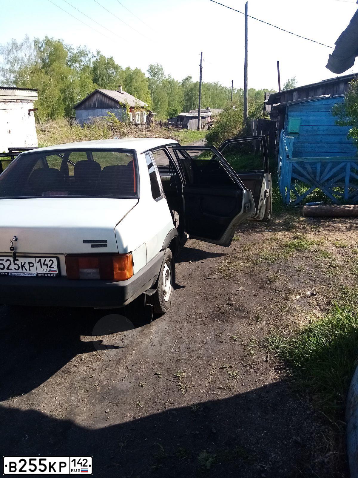 Фото автомобиля KAMAZ 6520 /6X4/, 2013 — госномер В255КР142. Цвет: ОРАНЖЕВЫЙ