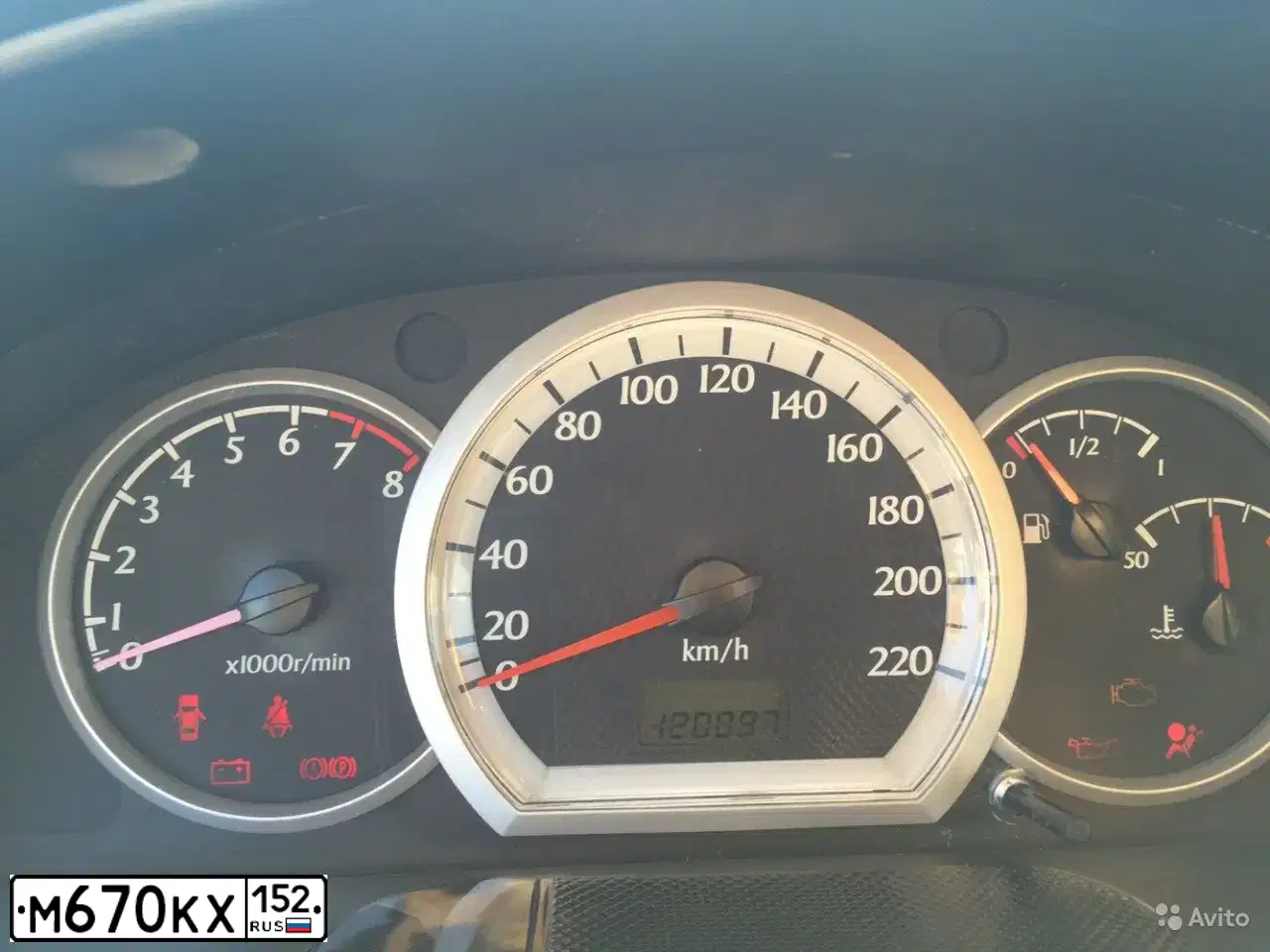 Фото автомобиля CHEVROLET LACETTI, 2007 — госномер М670КХ152. Цвет: ЧЕРНЫЙ