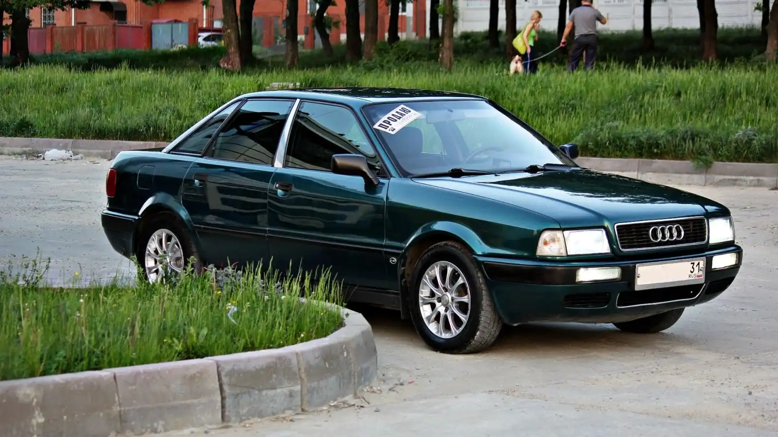 Фото автомобиля FORD FOCUS, 2008 — госномер М777РЕ31. Цвет: синий