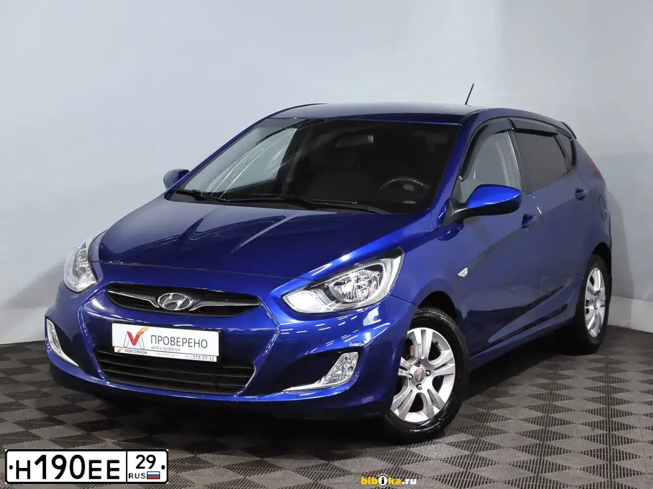 Фото автомобиля HYUNDAI SOLARIS, 2012 — госномер М677ТВ10. Цвет: ТЕМНО-СИНИЙ