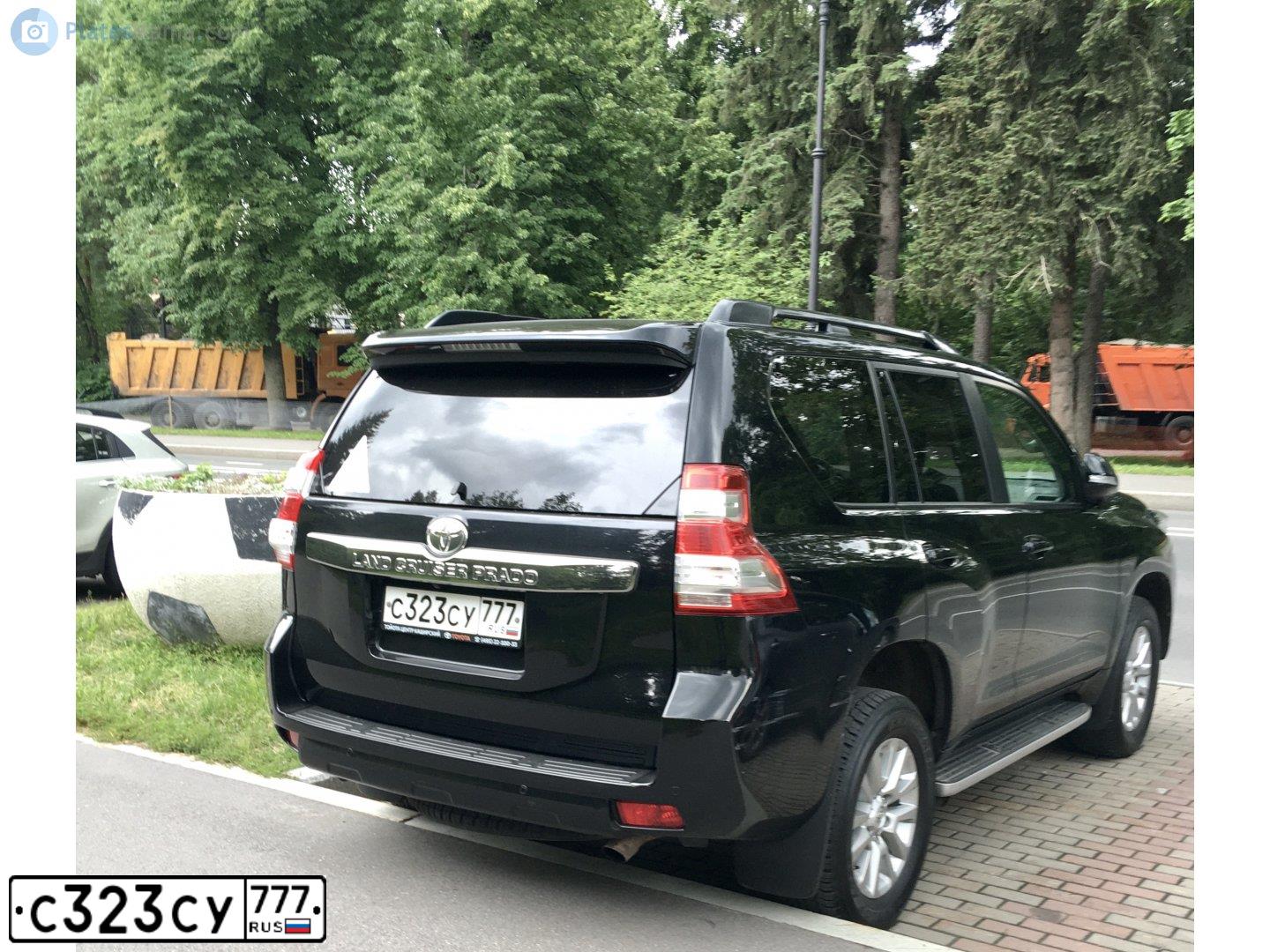 Фото автомобиля TOYOTA LANDCRUISER, 2016 — госномер С323СУ777. Цвет: ЧЕРНЫЙ