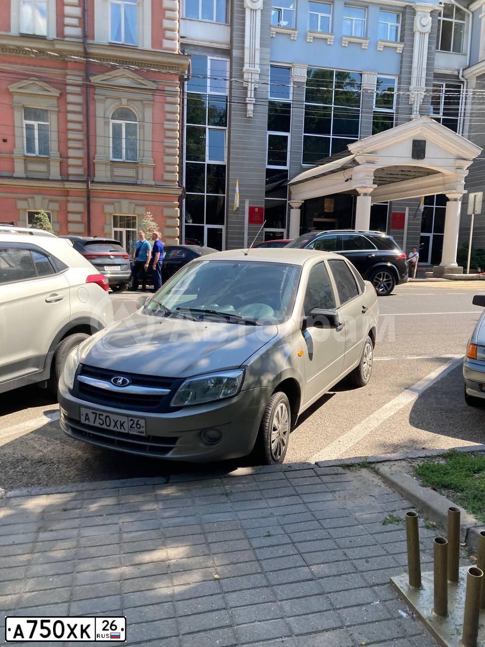 Фото автомобиля HYUNDAI I40, 2016 — госномер А099КВ193. Цвет: Белый