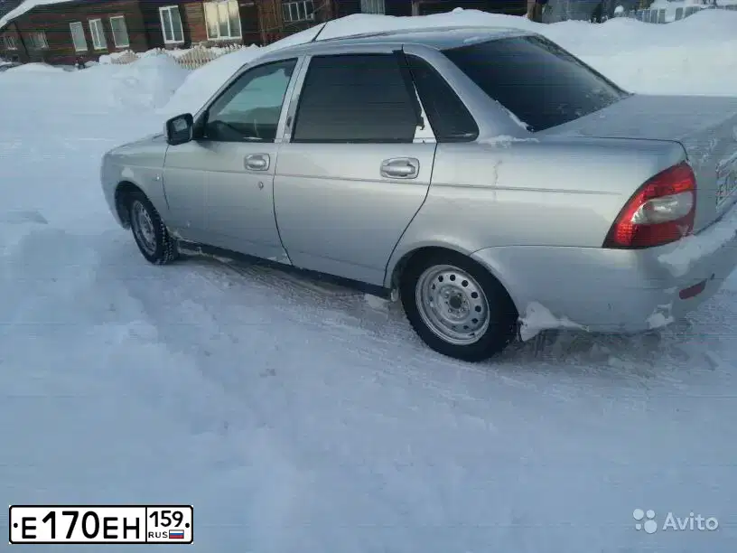 Фото автомобиля LADA 2170 PRIORA, 2013 — госномер Р123ОС159. Цвет: СВЕТЛО-СЕРЕБРИСТЫЙ  МЕТАЛЛИК