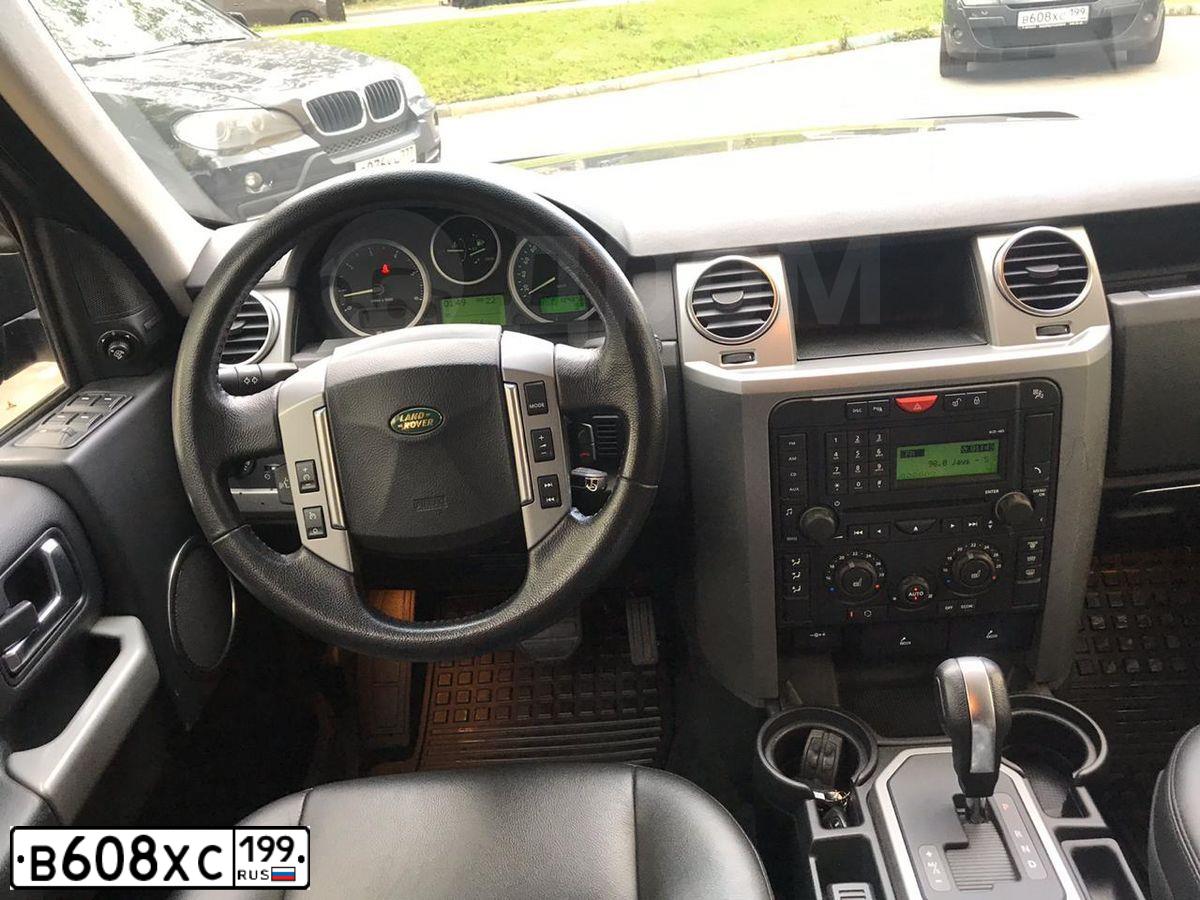 Фото автомобиля RENAULT MEGANE, 2010 — госномер В608ХС199. Цвет: ТЕМНО-СЕРЫЙ