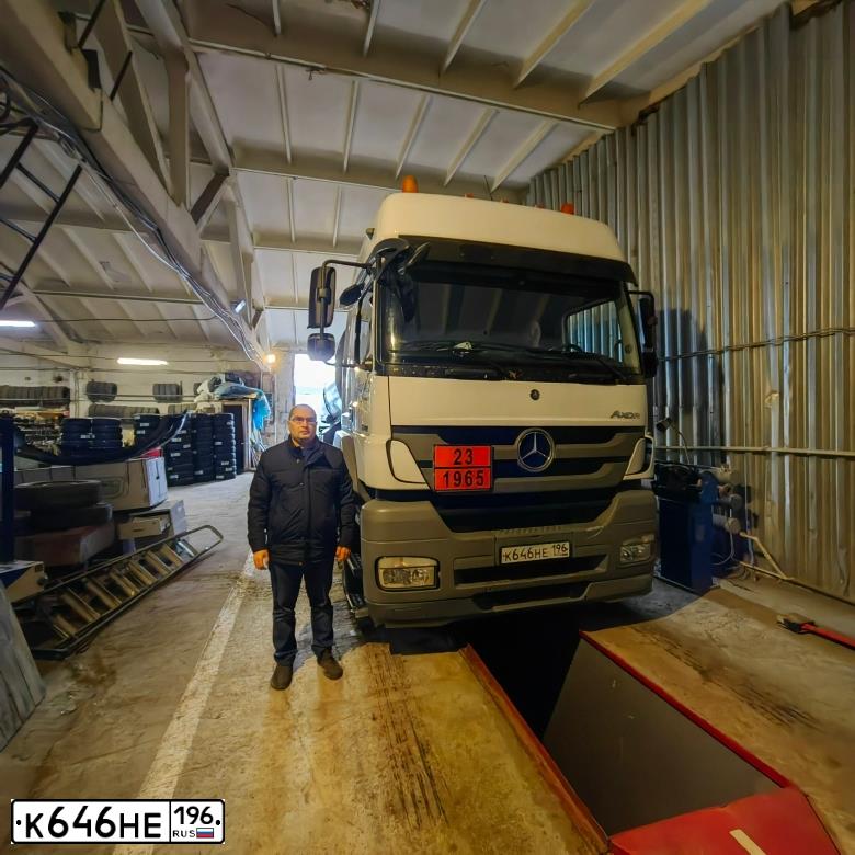 Фото автомобиля MERCEDES AXOR, 2018 — госномер К646НЕ196. Цвет: БЕЛЫЙ