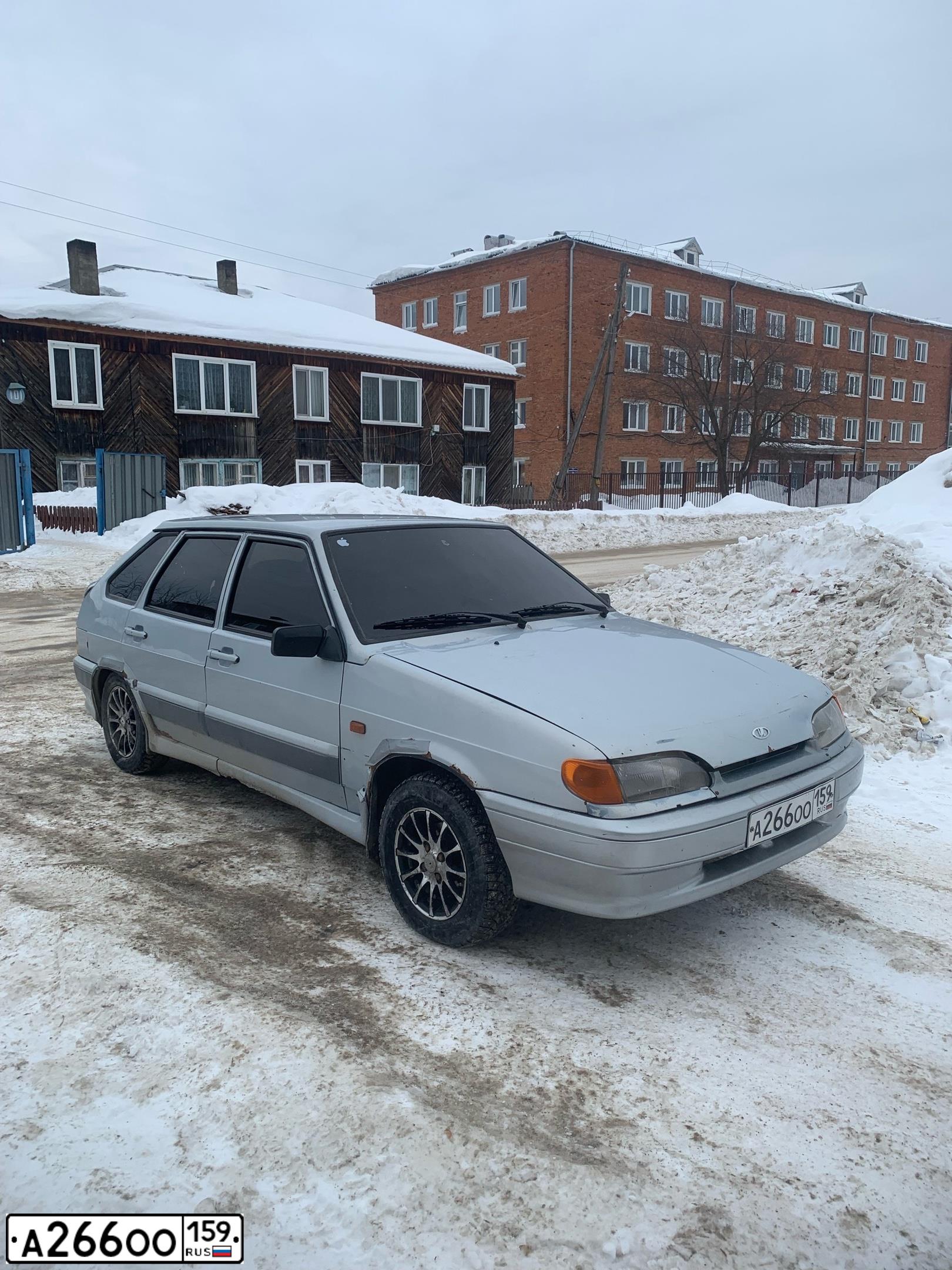 Фото автомобиля LADA 2114 SAMARA, 2007 — госномер А266ОО159. Цвет: Серебристо-Желто-Голубой