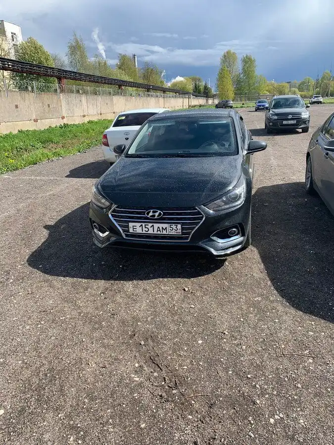 Фото автомобиля KIA CERATO, 2020 — госномер М585АТ53. Цвет: Красный