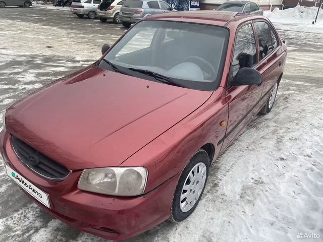 Фото автомобиля TAGAZ ACCENT, 2006 — госномер Т199ЕУ196. Цвет: Красный