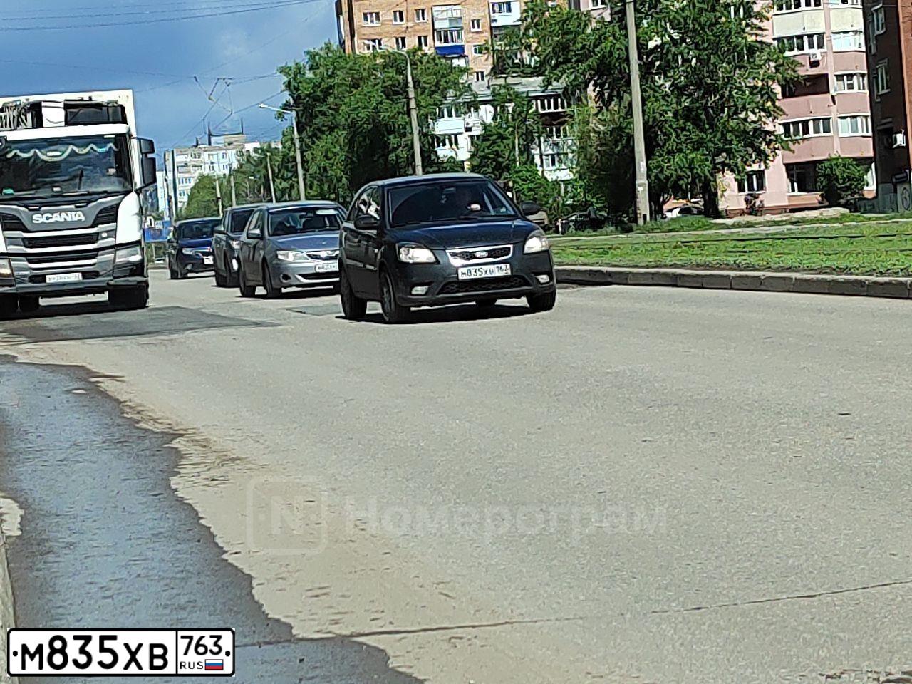 Фото автомобиля LADA 2170 PRIORA, 2008 — госномер М835ХВ763. Цвет: СВЕТЛО-СЕРЕБРИСТЫЙ МЕТАЛЛ