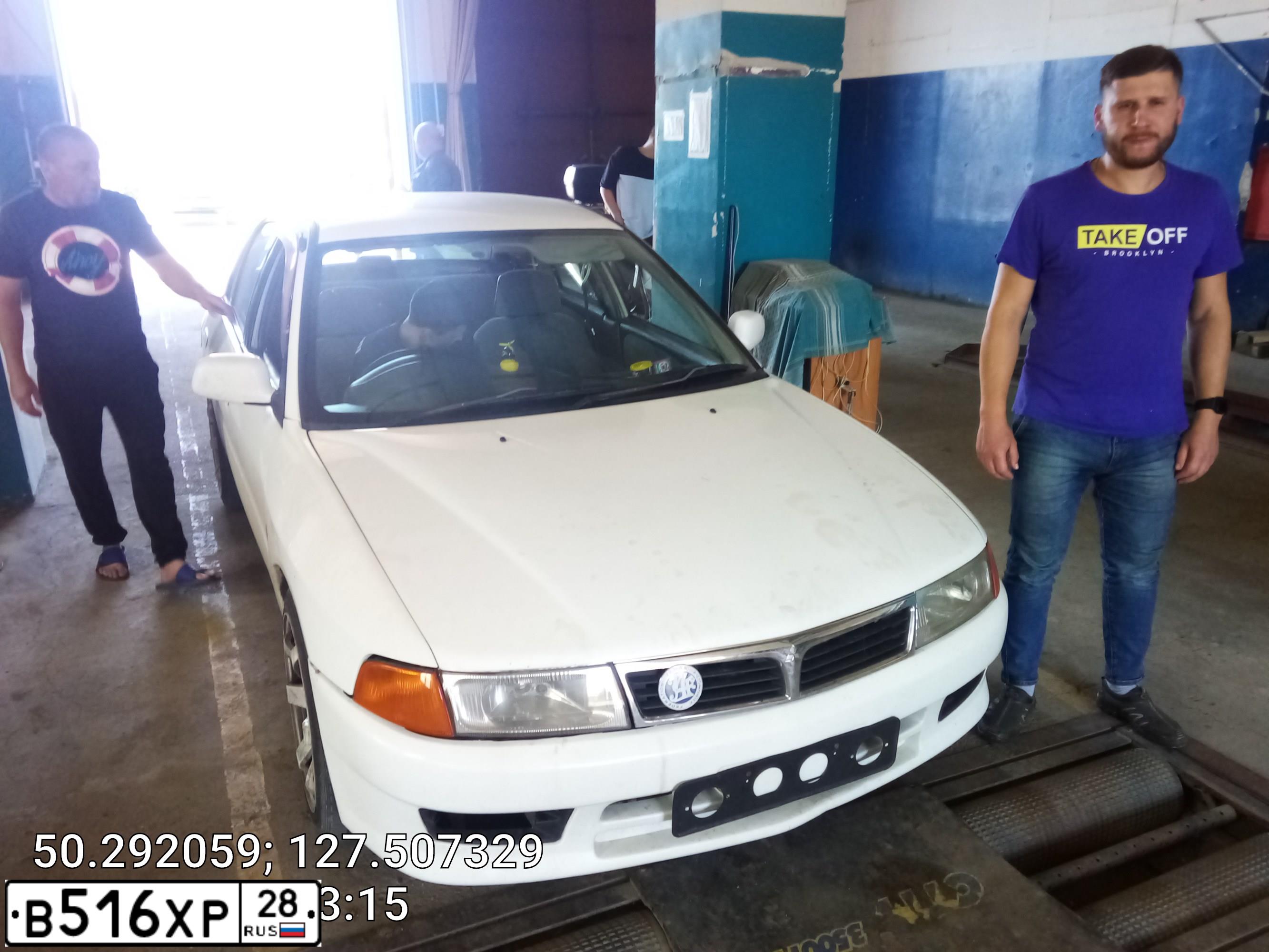 Фото автомобиля MITSUBISHI LANCER, 1999 — госномер М404РО28