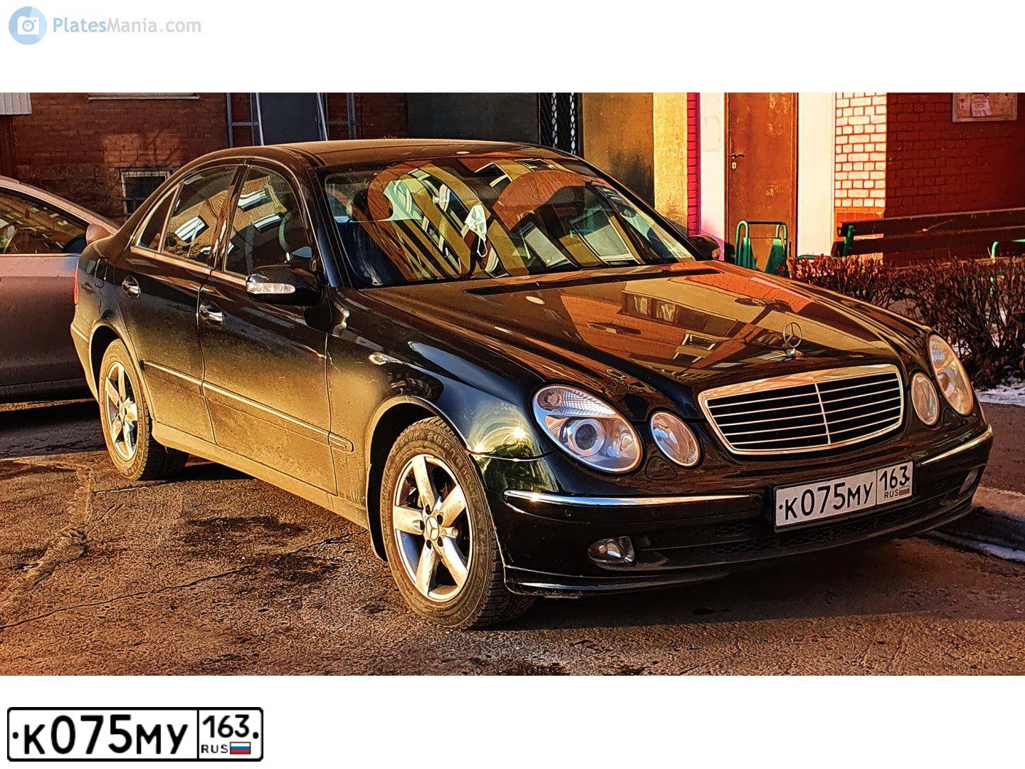 Фото автомобиля MERCEDES E-KLASSE, 2004 — госномер Е949ВВ763. Цвет: Темно-зеленый