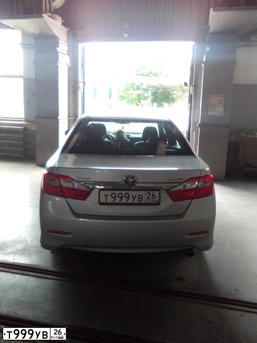 Фото автомобиля TOYOTA CAMRY, 2011 — госномер О096АВ126. Цвет: СЕРЕБРИСТЫЙ МЕТАЛЛИК