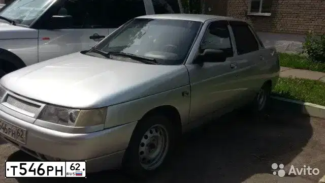 Фото автомобиля LADA 2110 LADA, 2004 — госномер Т546РН62. Цвет: СВЕТЛО-СЕРЕБРИСТЫЙ МЕТАЛЛ